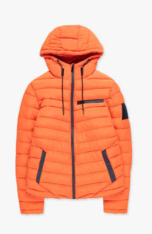 Narancssárga steppelt kabát a modern férfi számára