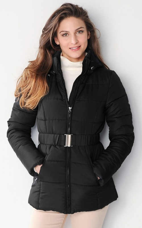 Fekete steppelt női téli kabát övvel