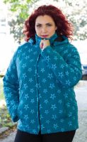 Steppelt téli kabát plus size mérethez csillag motívummal
