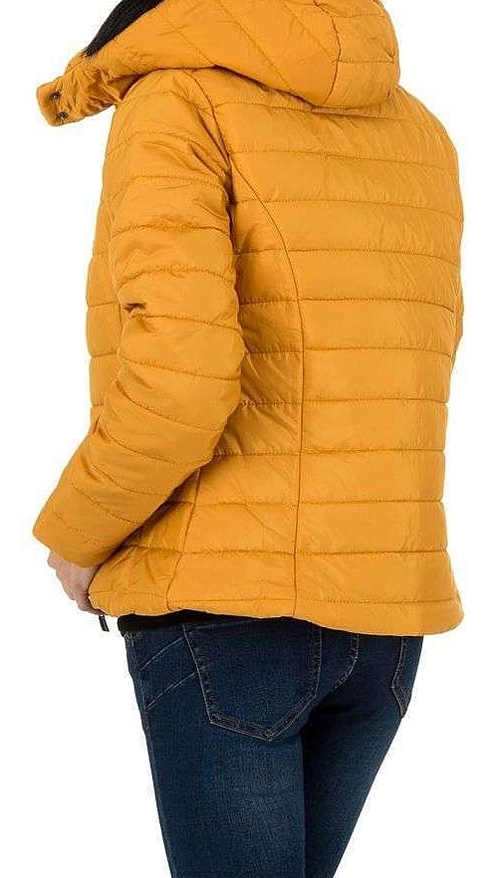 Narancssárga női téli kabát kapucnival és derékhosszúsággal