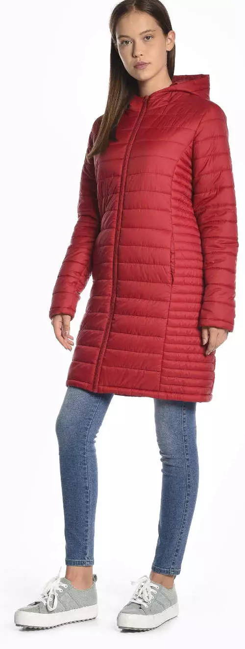 Divatos piros steppelt kabát