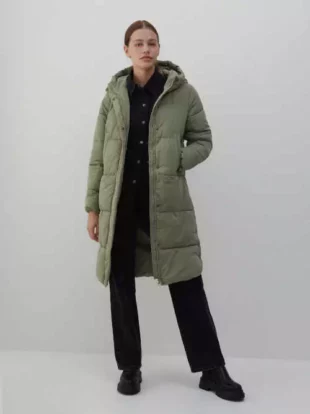 Női elegáns steppelt kabát praktikus kapucnival