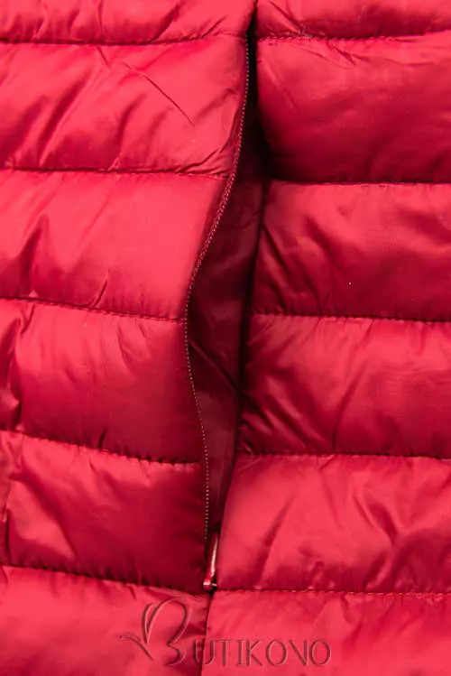 Piros kabát steppelt mintával