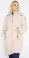 Hosszú meleg bézs színű steppelt női télikabát kapucnival