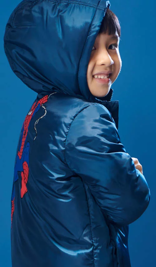 Gyermek steppelt kabát Spider-man kapucnival