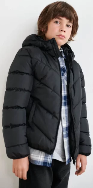 Olcsó steppelt fekete fiú téli kabát kapucnival
